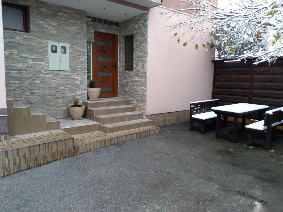 Apartments Natural&Bungalows Sarajevo Exterior foto